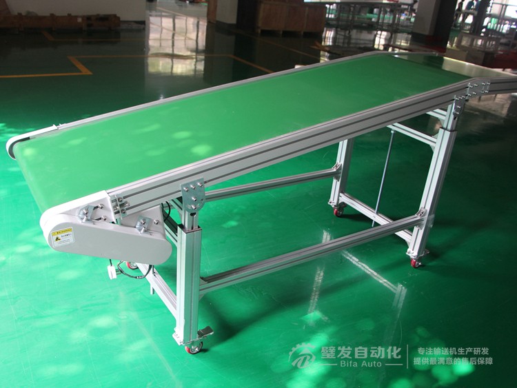 機(jī)械手配套帶平臺斜坡輸送線 機(jī)械手配套帶平臺斜坡輸送線
