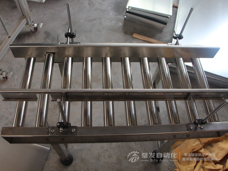 無動(dòng)力滾筒輸送機(jī) 無動(dòng)力滾筒輸送機(jī)