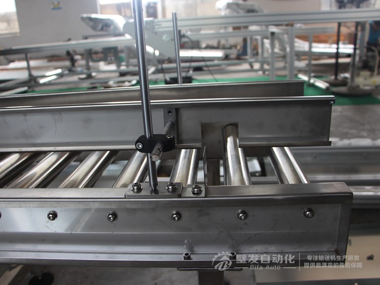 無動(dòng)力滾筒輸送機(jī) 無動(dòng)力滾筒輸送機(jī)