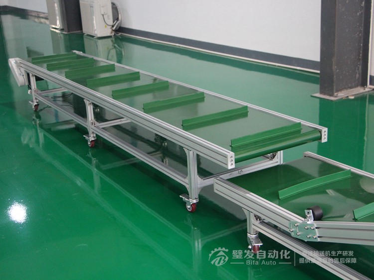 帶擋板直線與爬坡輸送機(jī)