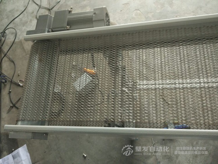 不銹鋼網(wǎng)帶輸送機(jī) 不銹鋼網(wǎng)帶輸送機(jī)