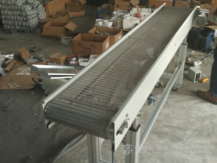 不銹鋼網(wǎng)帶輸送機(jī) 不銹鋼網(wǎng)帶輸送機(jī)