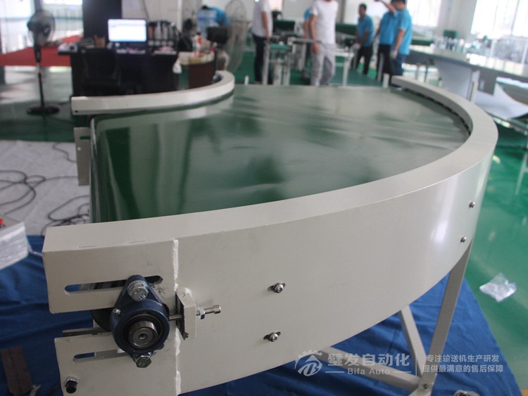 標(biāo)準(zhǔn)90度皮帶轉(zhuǎn)彎機(jī) 標(biāo)準(zhǔn)90度皮帶轉(zhuǎn)彎機(jī)