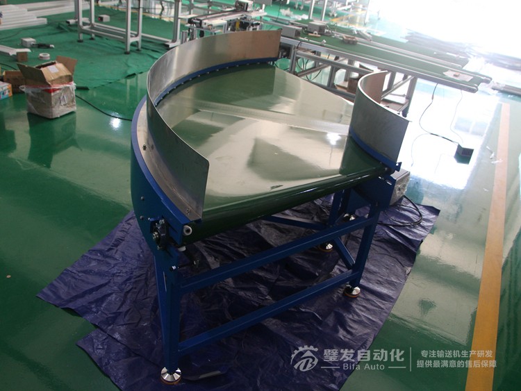 碳鋼藍色烤漆加擋邊90度皮帶轉(zhuǎn)彎機 碳鋼藍色烤漆加擋邊90度皮帶轉(zhuǎn)彎機