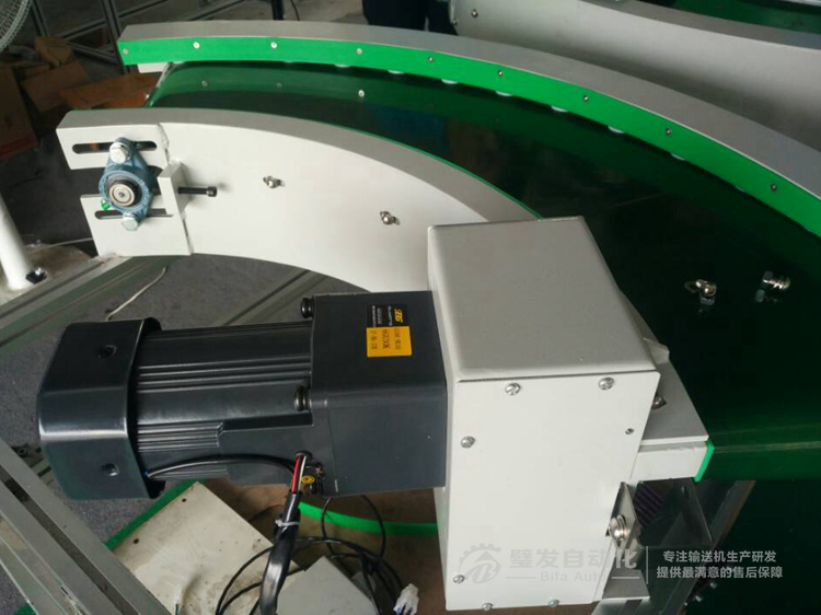 小型轉(zhuǎn)彎機 小型轉(zhuǎn)彎機