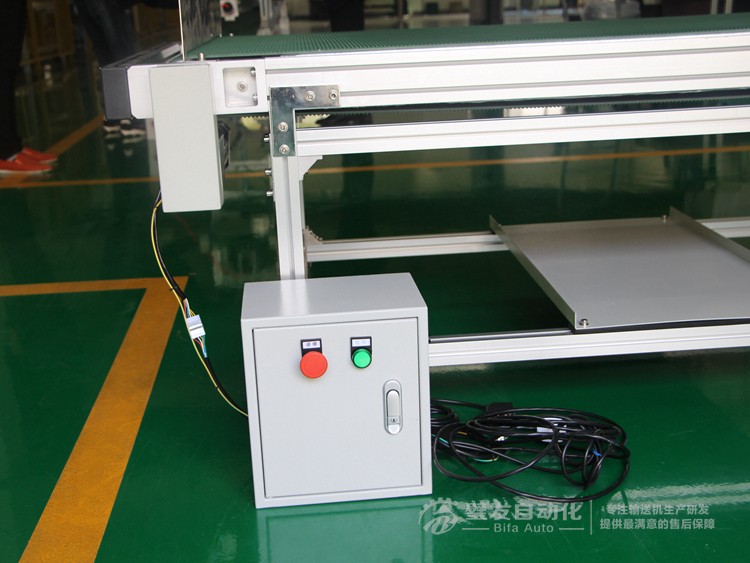 非標(biāo)定制加固型輸送機(jī) 非標(biāo)定制加固型輸送機(jī)