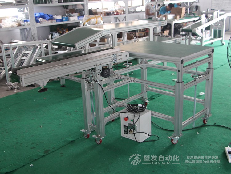 銜接工作桌小型非標(biāo)皮帶輸送機(jī) 銜接工作桌小型非標(biāo)皮帶輸送機(jī)