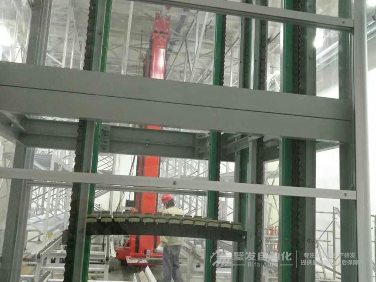 垂直提升輸送機(jī) 垂直提升輸送機(jī)